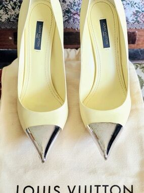 Louis Vuitton Pale Yellow Leather Pumps with Silver Pointed Toe